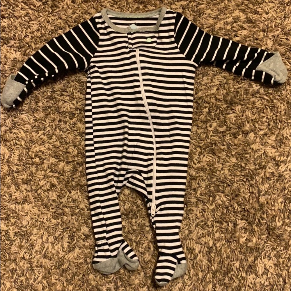 Newborn footie